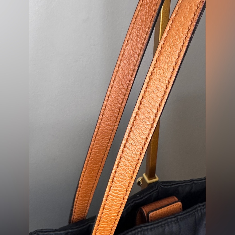 Gucci GG Guccissima tote with Brown Leather Straps and Tag - Picture 6 of 17